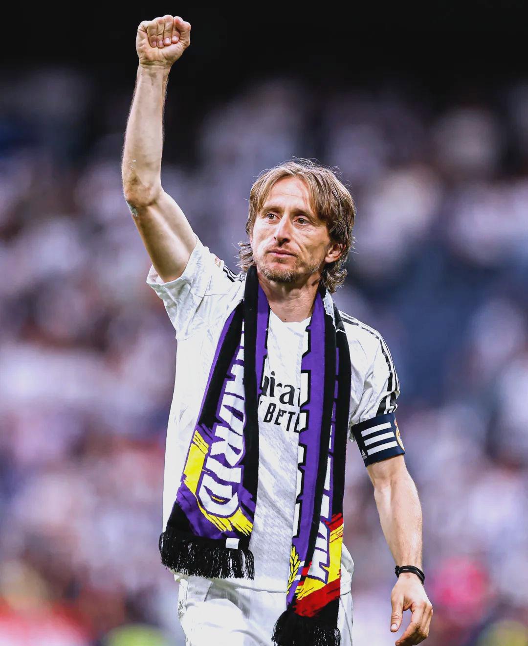 CBA又一顶级球队出现！3场比赛赢对手90分，真的太强了